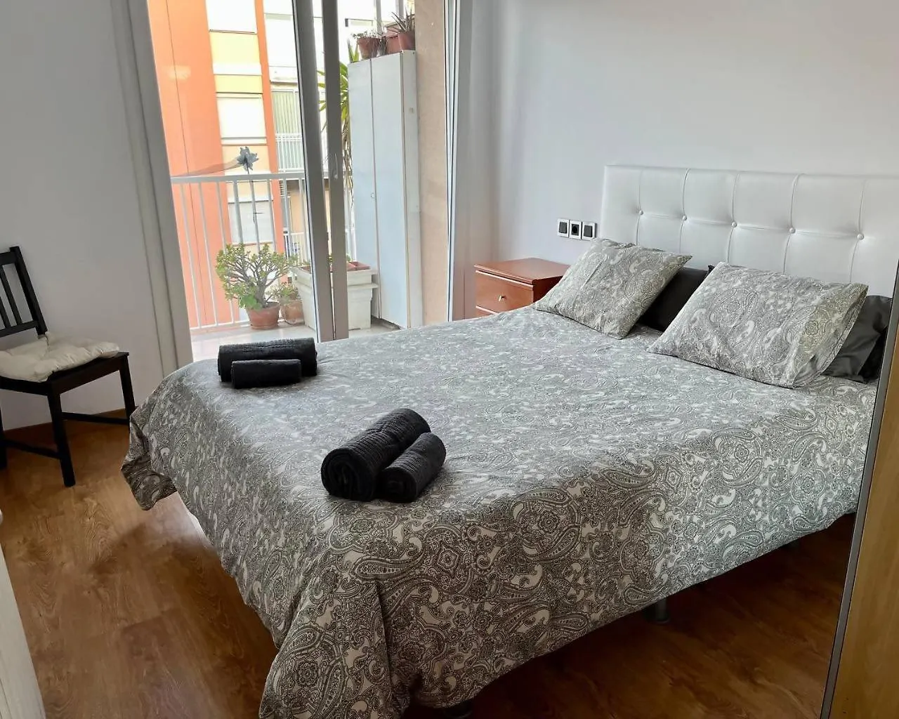 Amplio Apartamento Cerca De Fira Y Del Centro L'Hospitalet de Llobregat Apartment