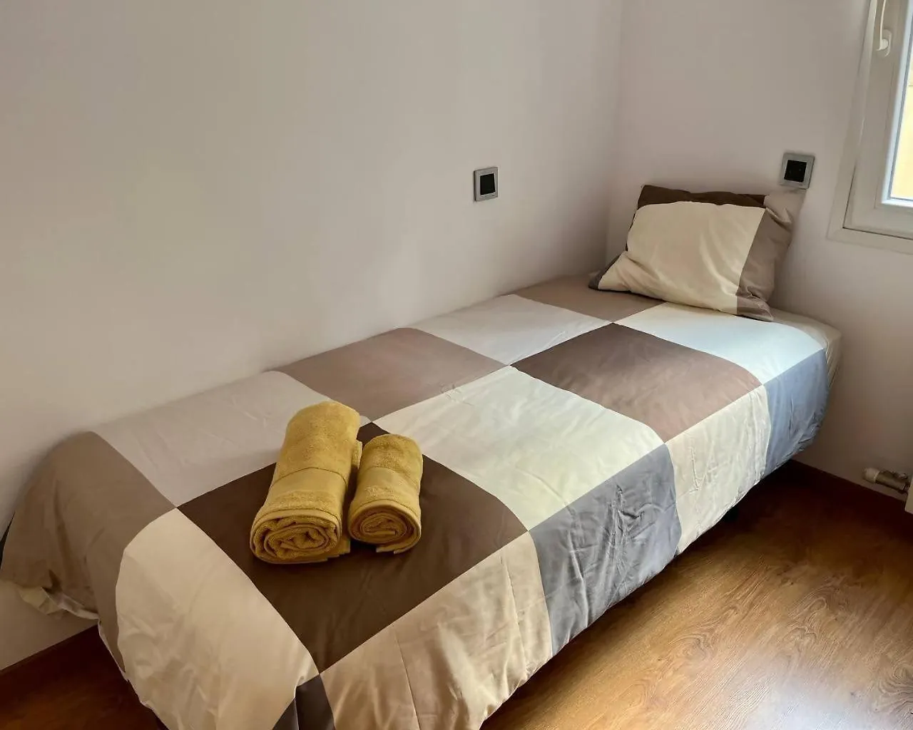 Amplio Apartamento Cerca De Fira Y Del Centro L'Hospitalet de Llobregat